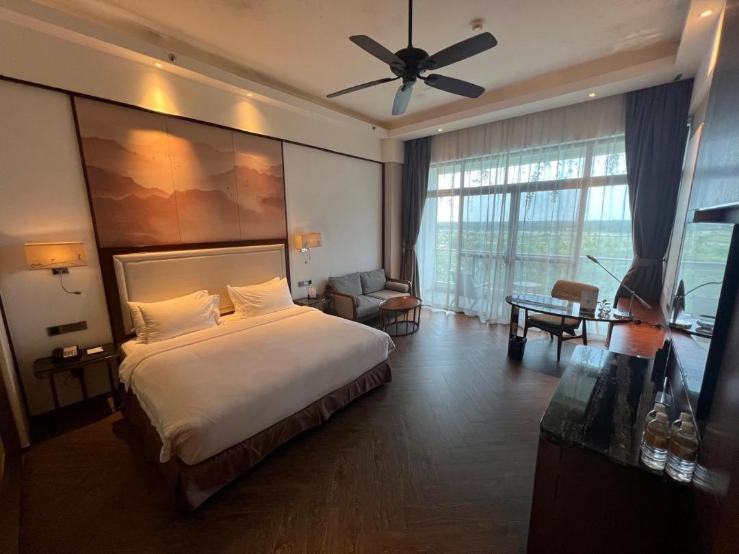 Forest City Golf Hotel Nusajaya  Exterior foto